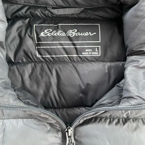 EDDIE BAUER PUFFER VEST